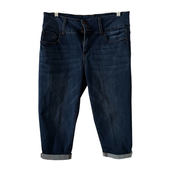 9th & Main blue jean cuff leg capris! EUC! - Picture 1 of 7